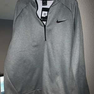 Nike Pullover